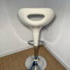 Tabouret de bar réglable blanc et métal – Image 4