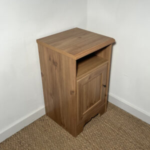 Chevet en bois avec rangement
