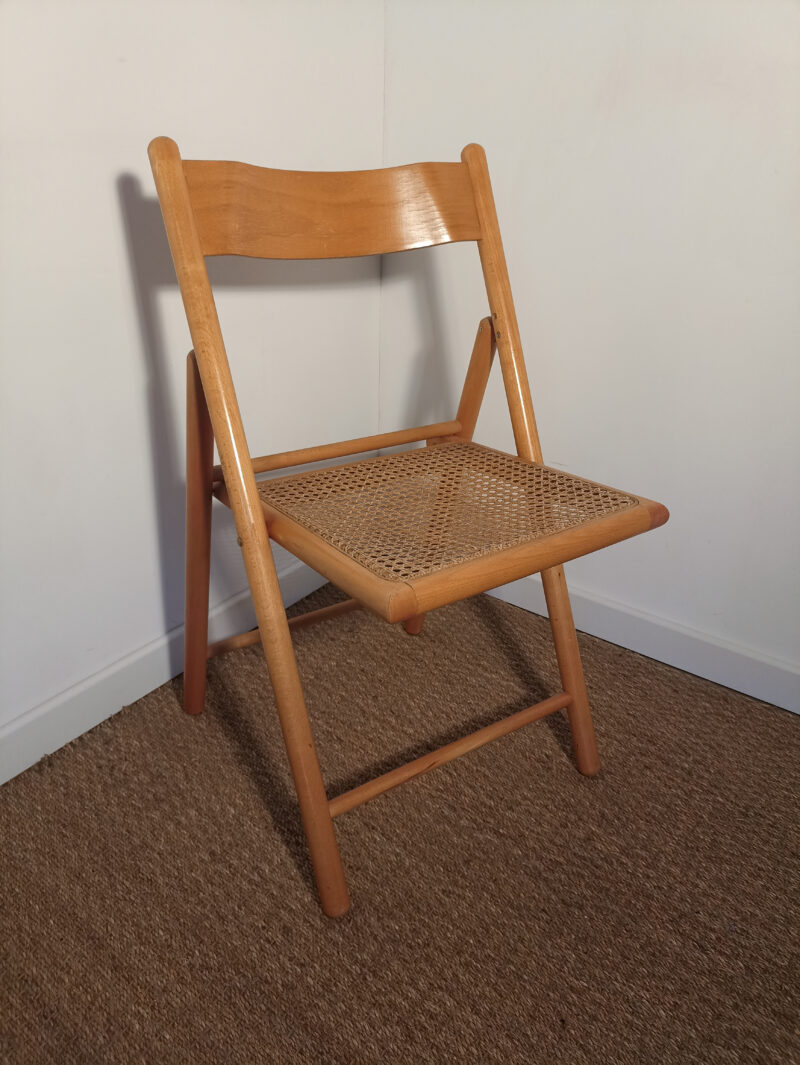 Chaise en bois et osier pliante (à l'unité)
