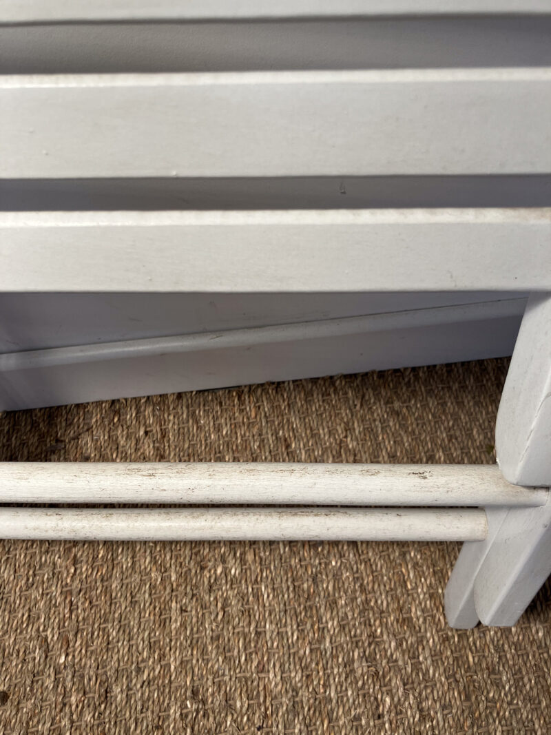 Chaise pliable en bois blanc – Image 7