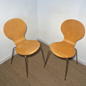 Lot de 2 chaises bois empilables
