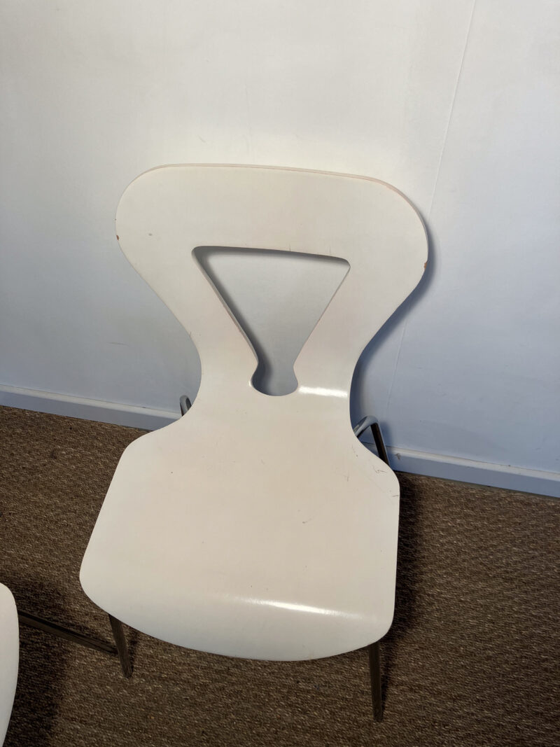 Lot de 2 chaises blanches – Image 4