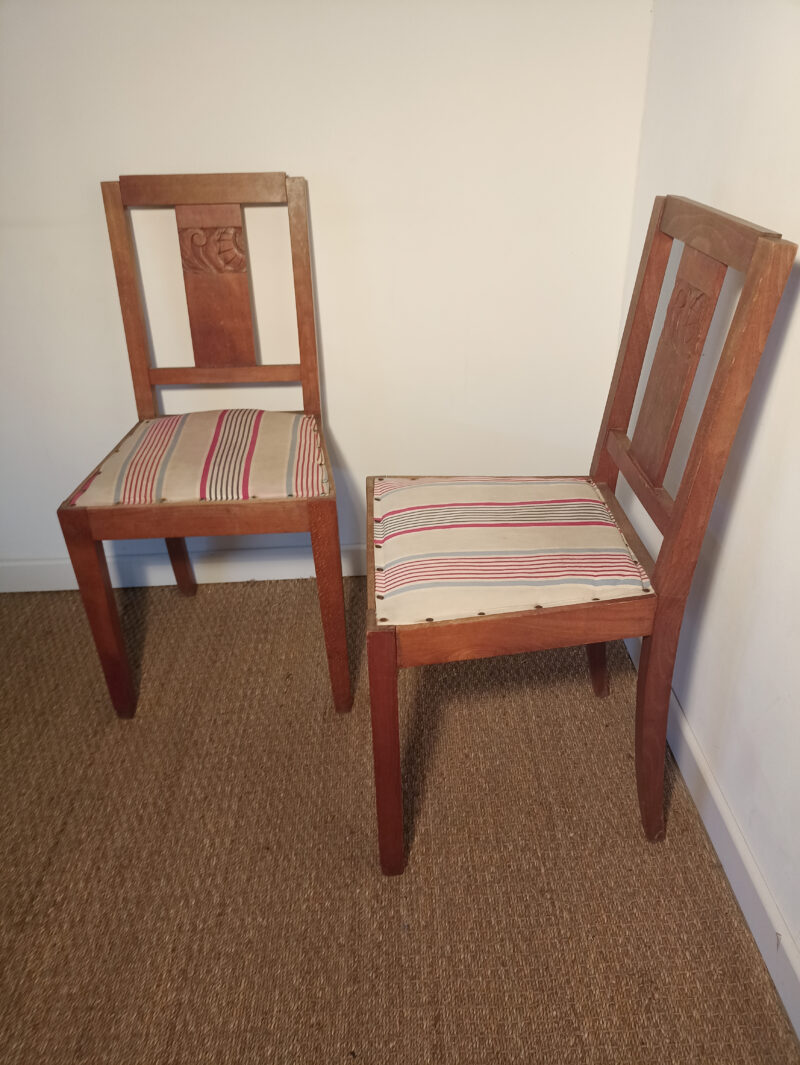 Lot de 2 chaises en bois sculpté – Image 2
