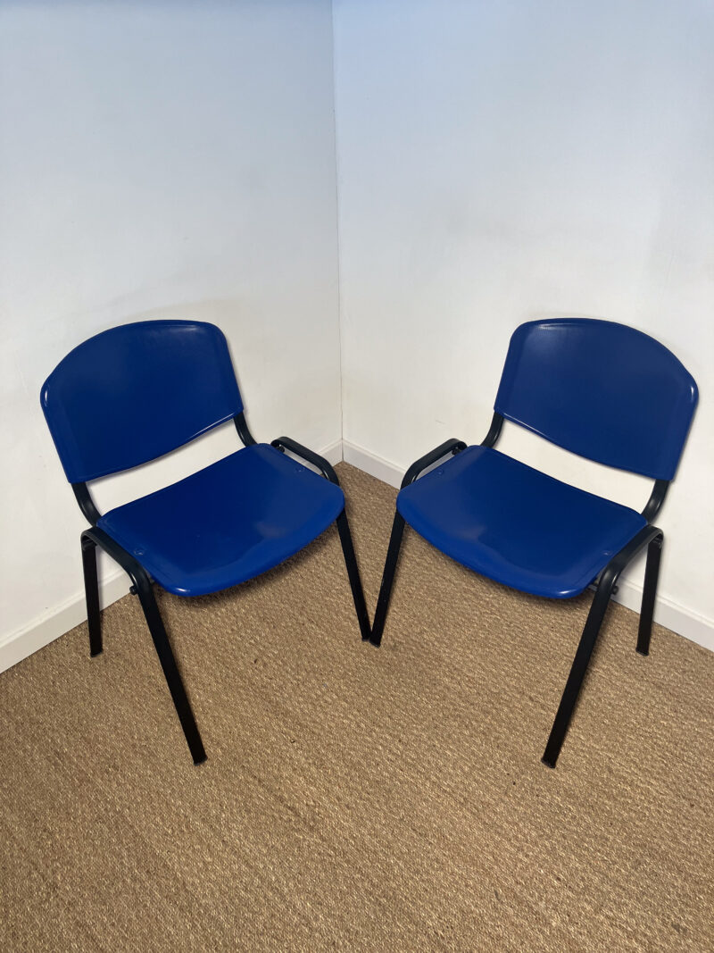 Lot de 2 chaises bleues et noires