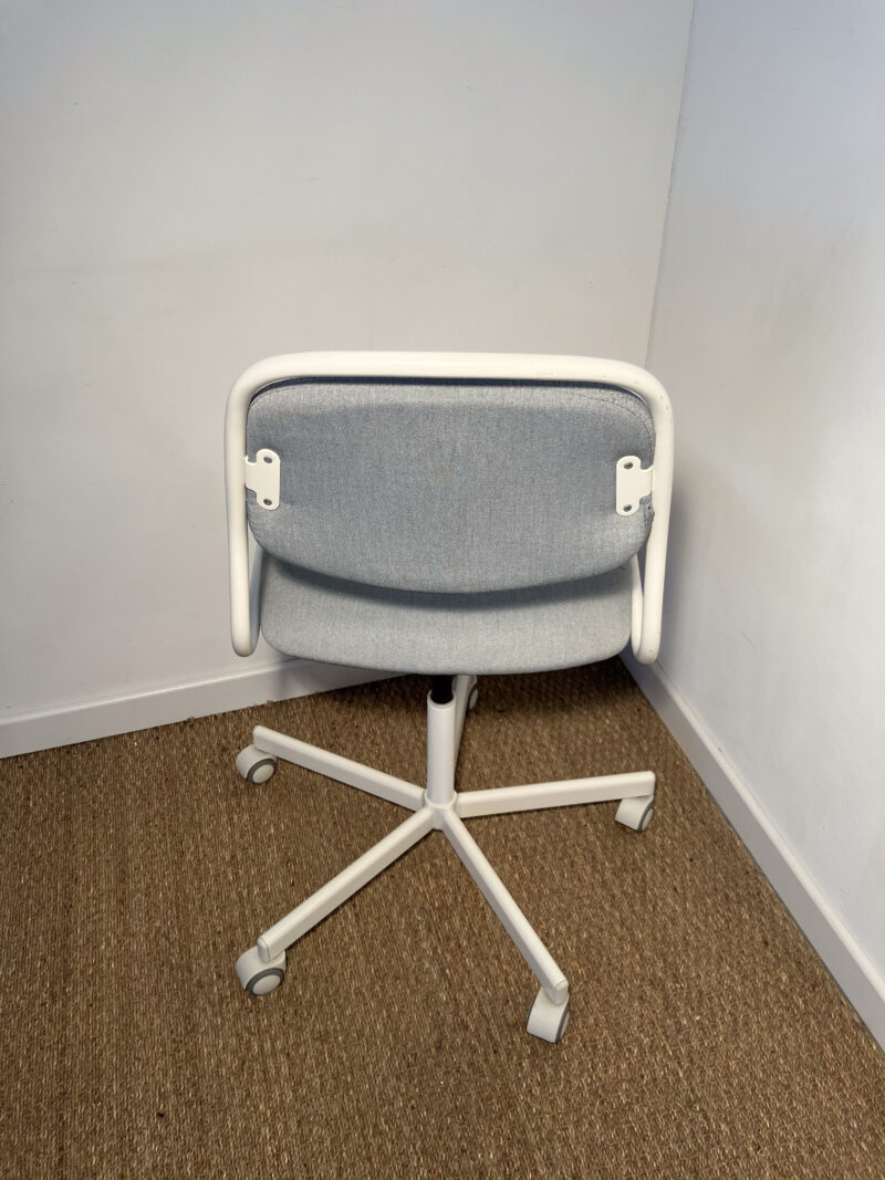 Chaise de bureau à roulettes (grise & blanc) – Image 5