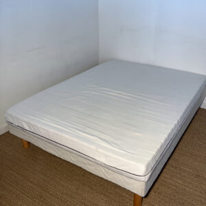 Matelas mousse 140 x 190 (Ikea)
