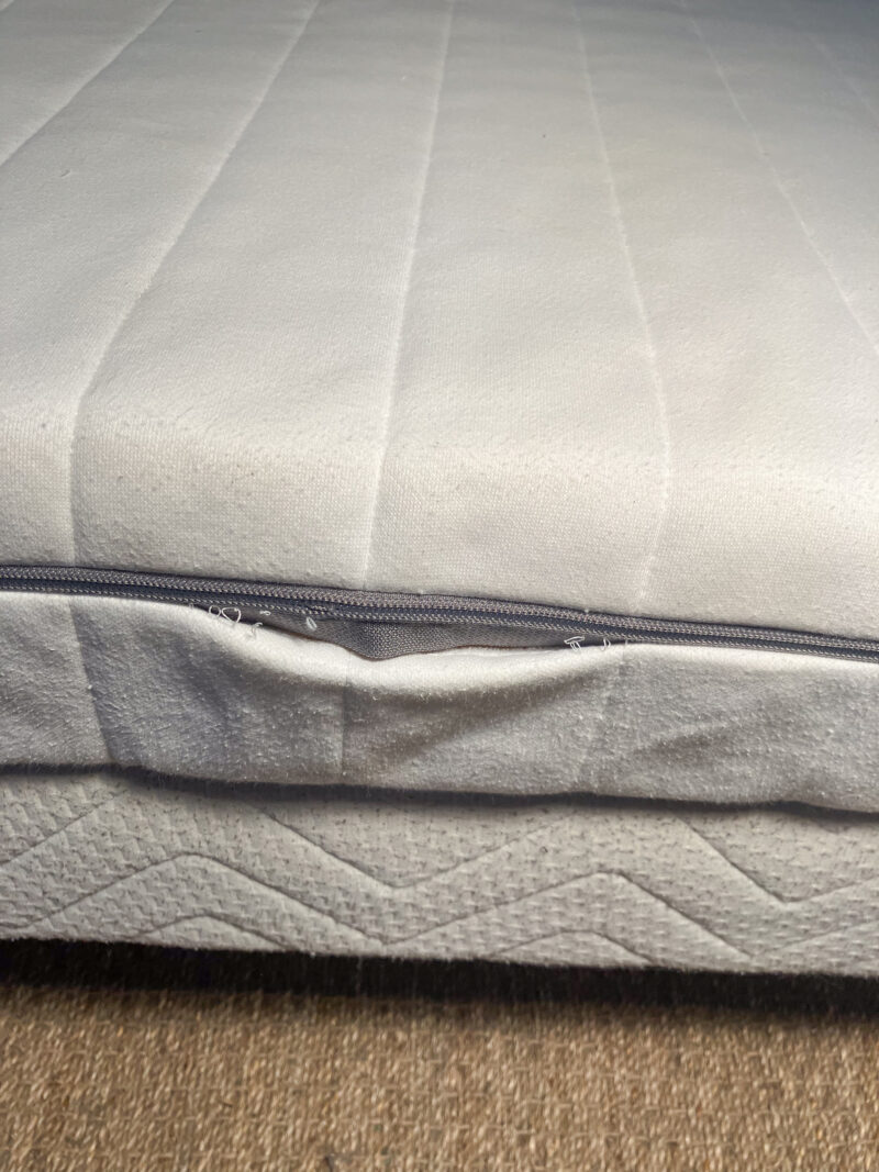 Matelas mousse 140 x 190 (Ikea) – Image 4