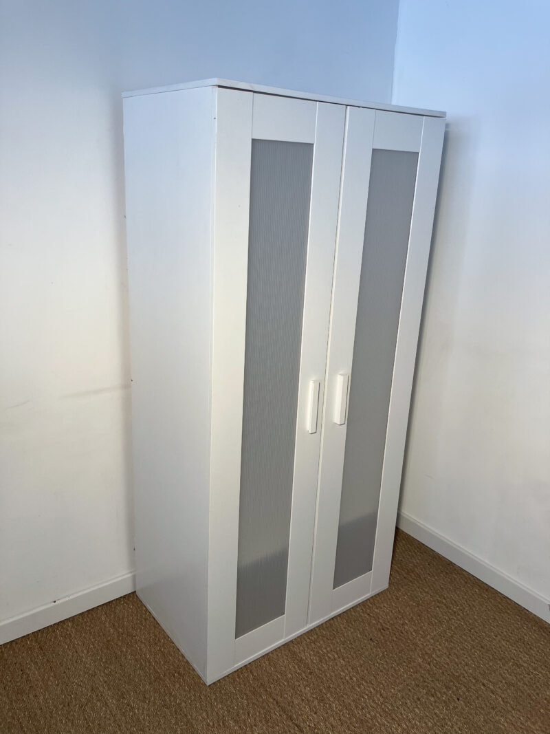 Penderie blanche double porte
