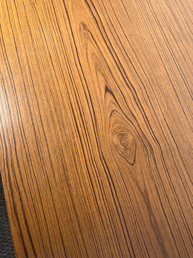 Petite table vintage pieds métal – Image 9