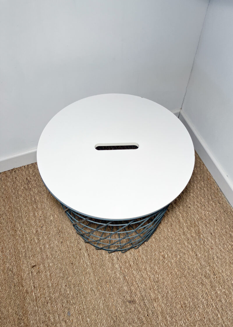 Table basse/panière blanche et grise – Image 2