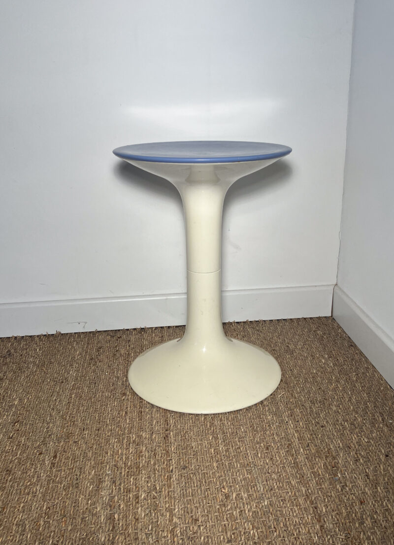 Tabouret blanc et bleu vintage – Image 2