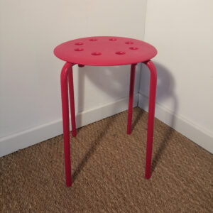 Tabouret rouge