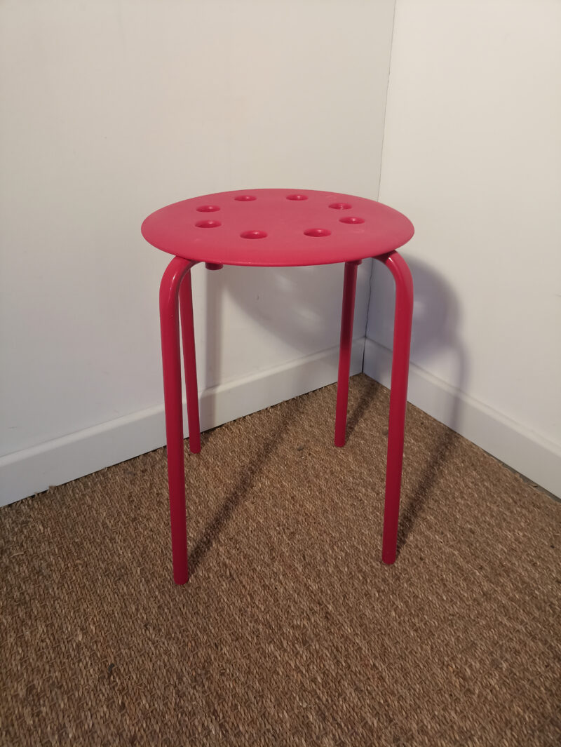 Tabouret rouge