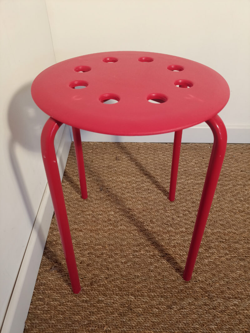 Tabouret rouge – Image 4