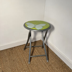 Tabouret pliable motif papillon