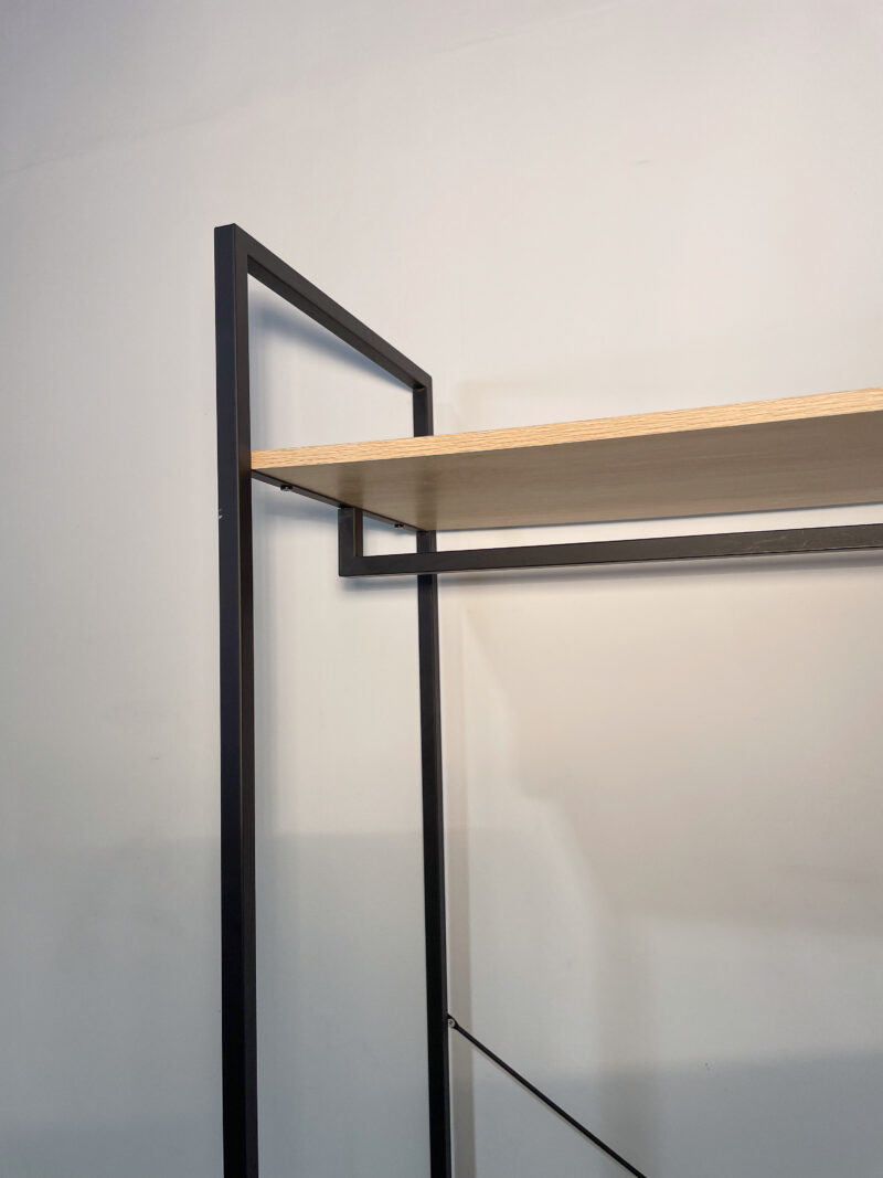 Penderie en bois et fer noir – Image 3