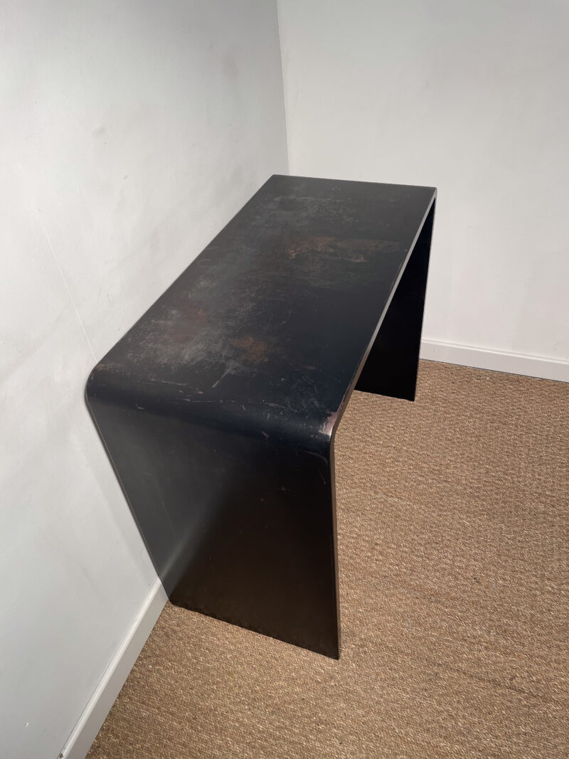 Petit bureau en métal noir design – Image 4
