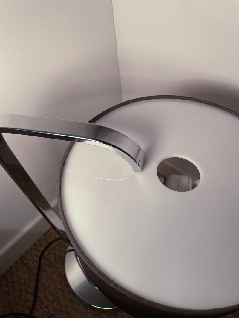 Lampe à poser avec abat jour violet – Image 5