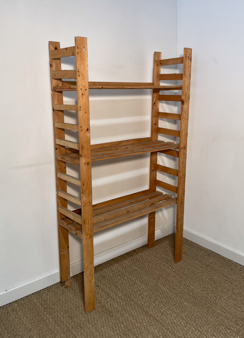 Etagère en bois