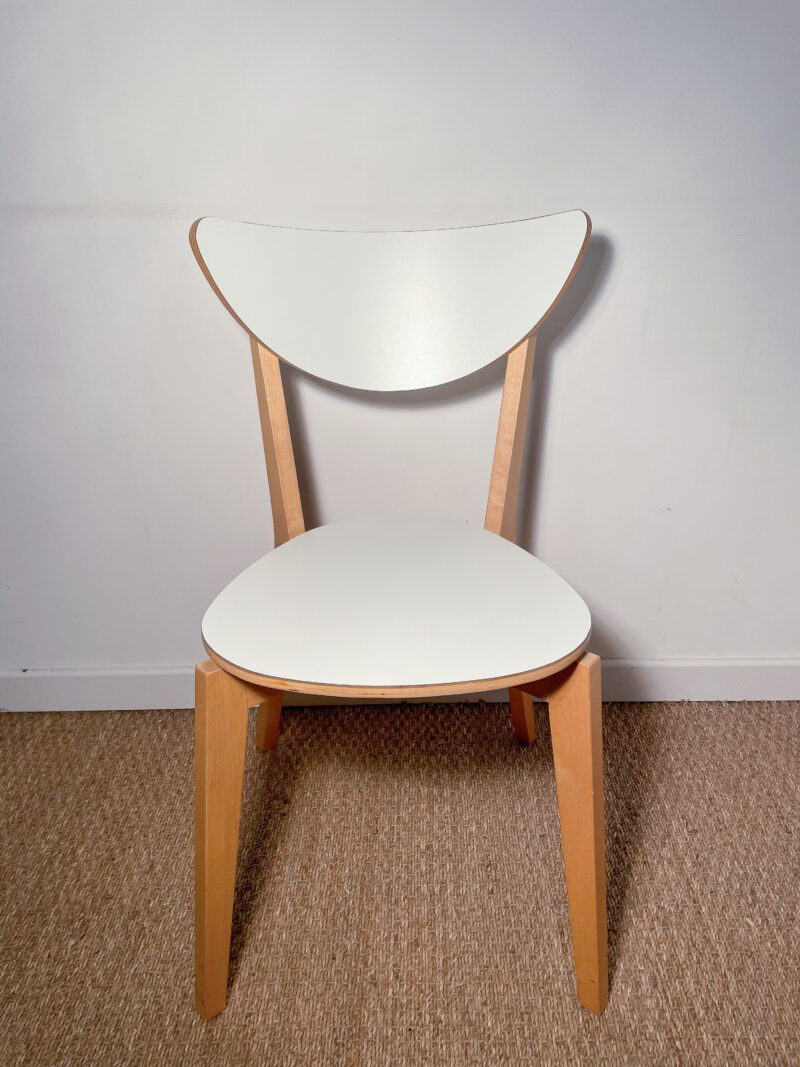 Lot 2 chaises blanc/bois – Image 3