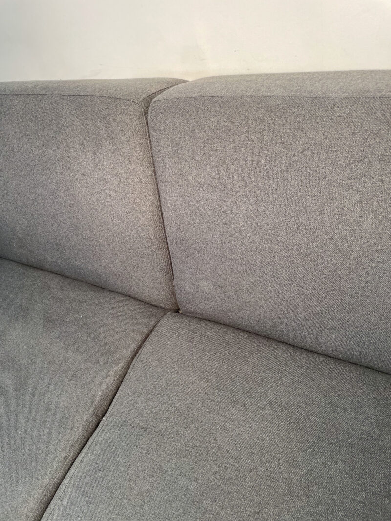Canapé gris 3 places – Image 4