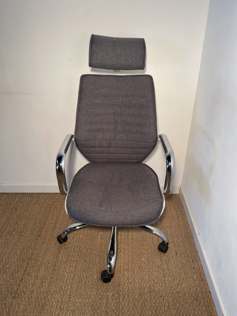 Fauteuil de bureau blanc et gris – Image 2