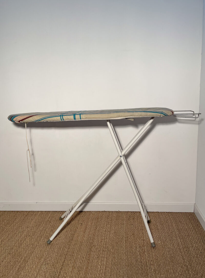 Table à repasser rayures – Image 2
