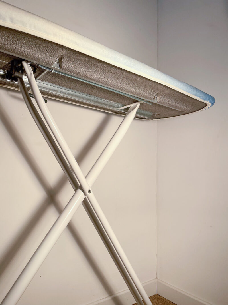 Table à repasser papillon – Image 3