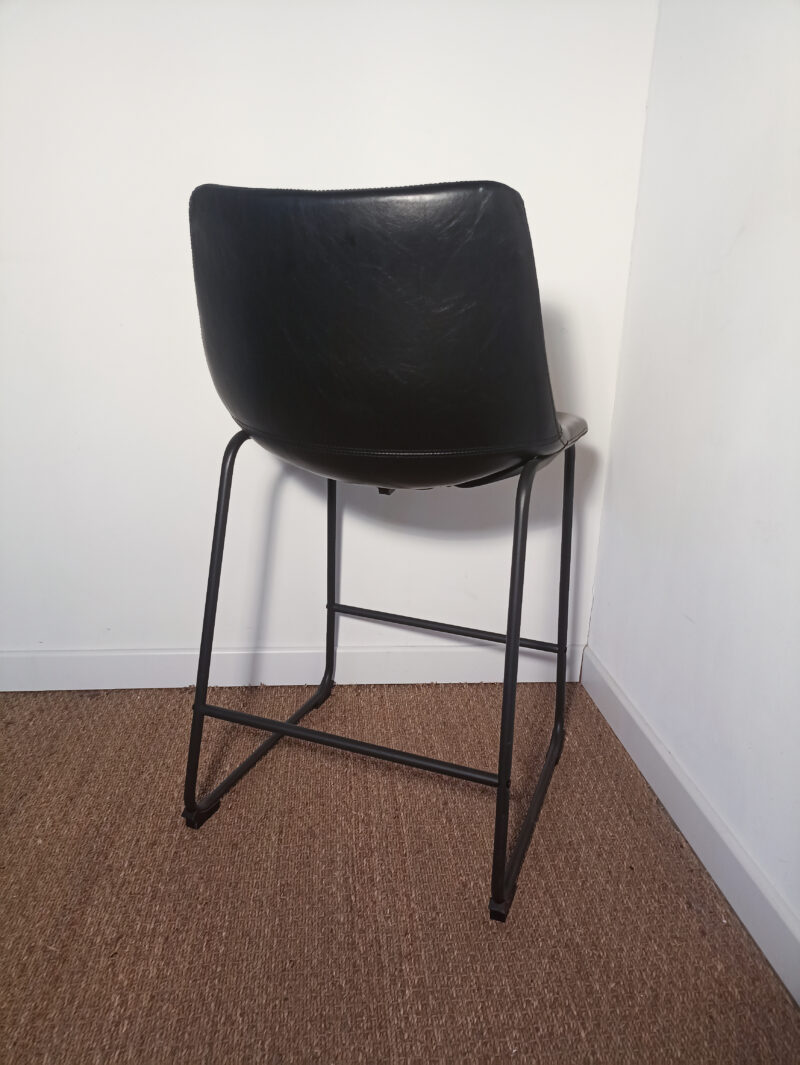Chaise haute en cuir noir – Image 3