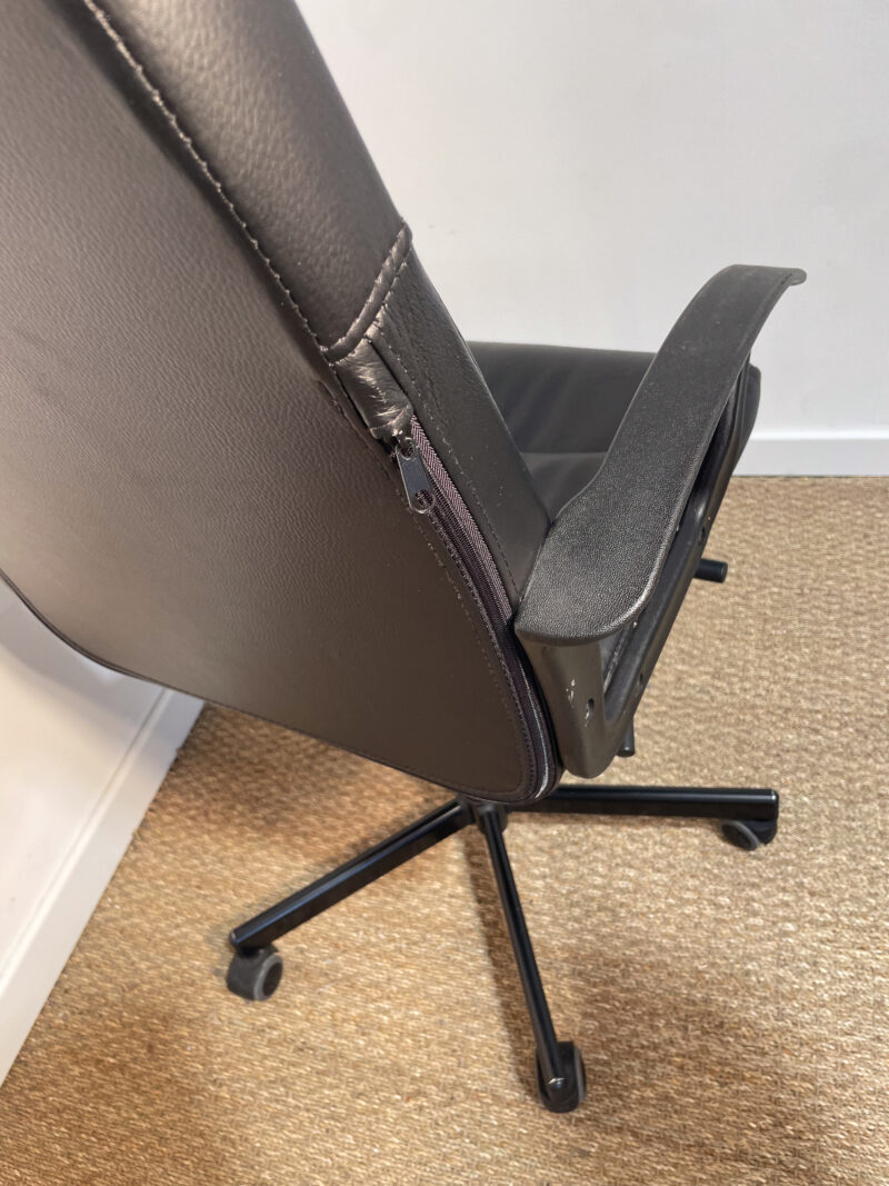 Fauteuil de bureau noir à roulettes – Image 6