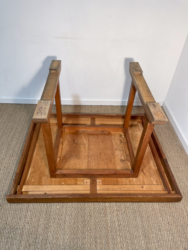 Table en bois rectangulaire – Image 5