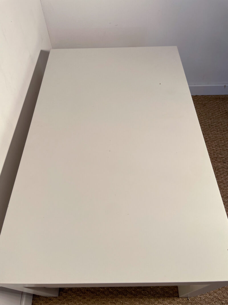 Table basse blanche – Image 4