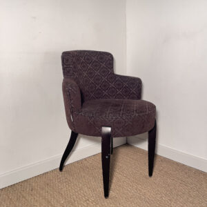 Fauteuil en velours avec motifs