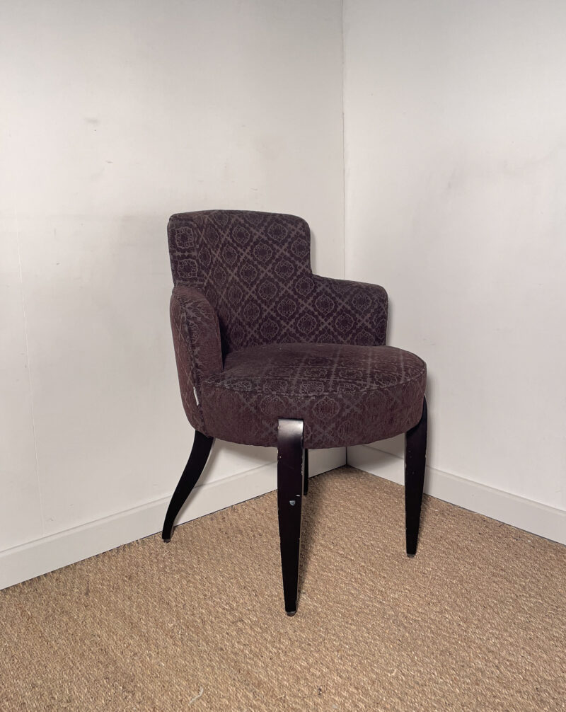Fauteuil en velours avec motifs