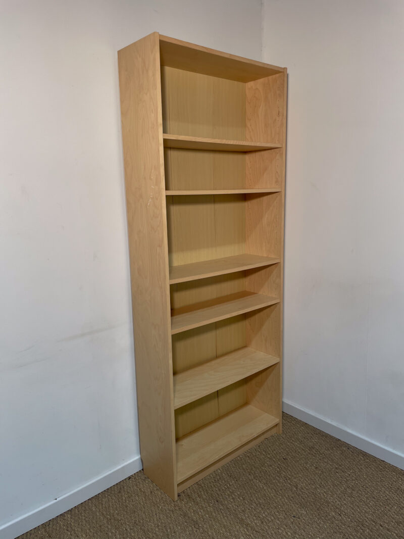 Etagère IKEA Billy couleur bois clair