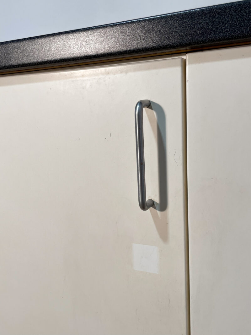 Buffet blanc plateau gris – Image 5