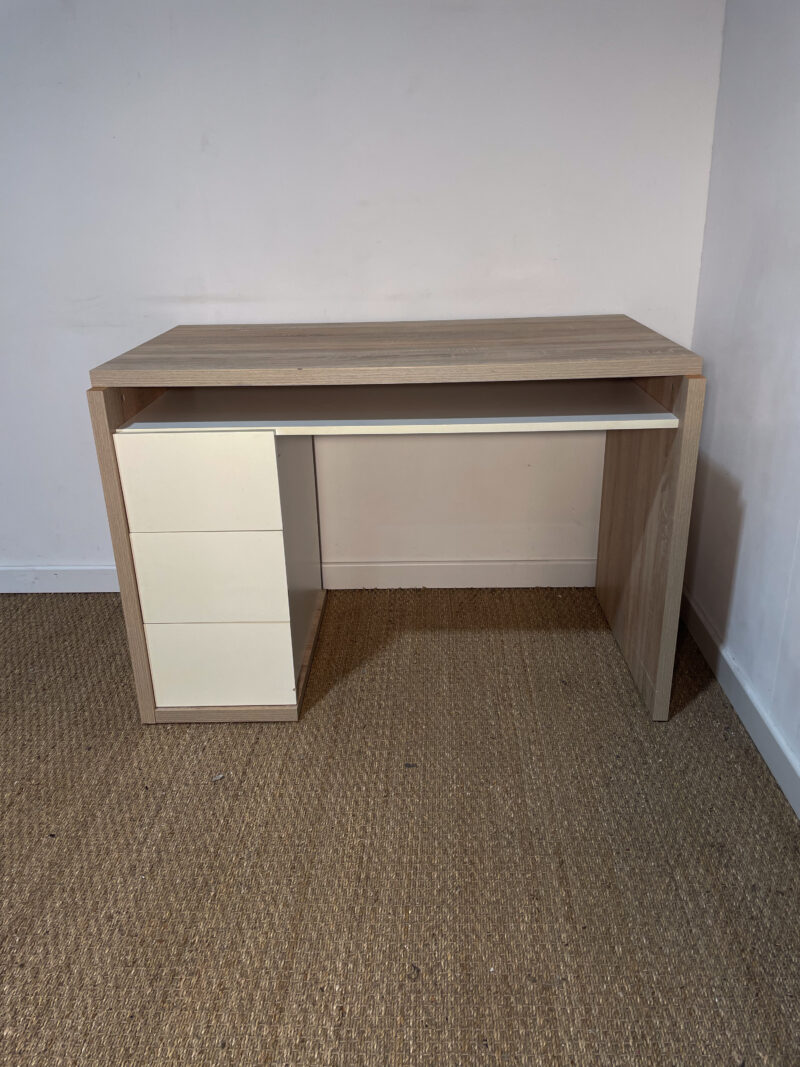 Bureau en bois clair et tiroirs beiges – Image 2