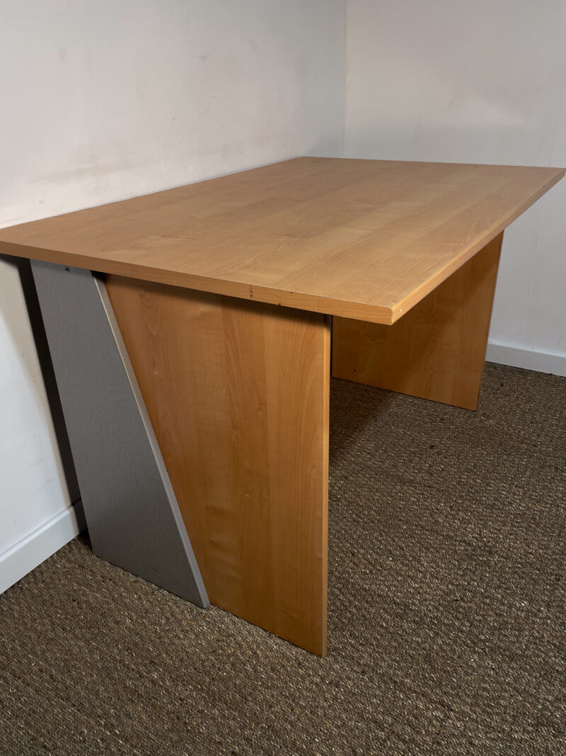 Bureau effet bois clair – Image 3