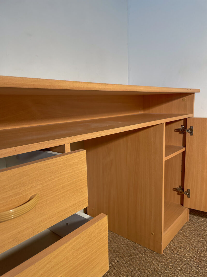 Bureau en bois marron clair – Image 8