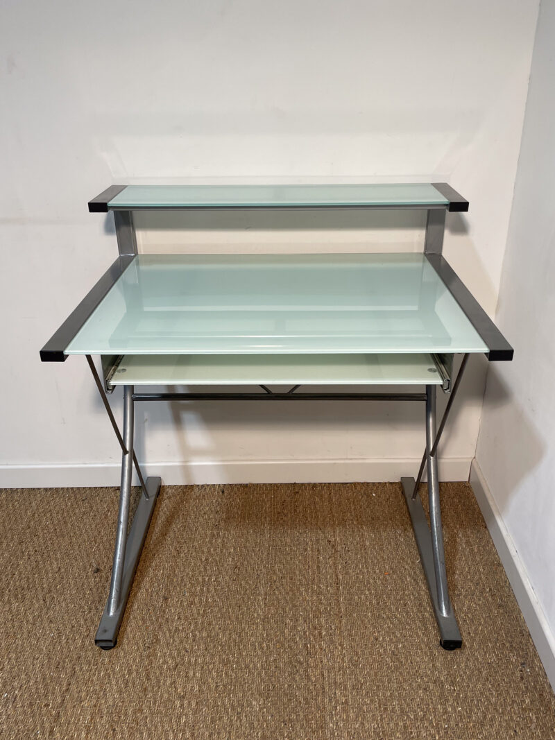 Petit bureau turquoise en verre – Image 2