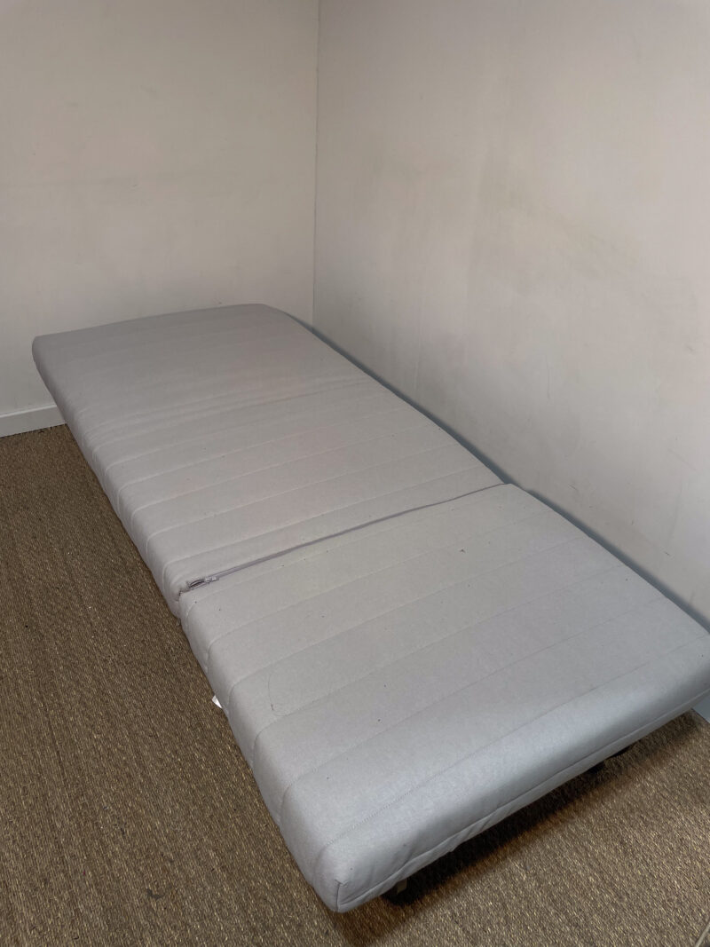 Chauffeuse house en tissu bleu – Image 6