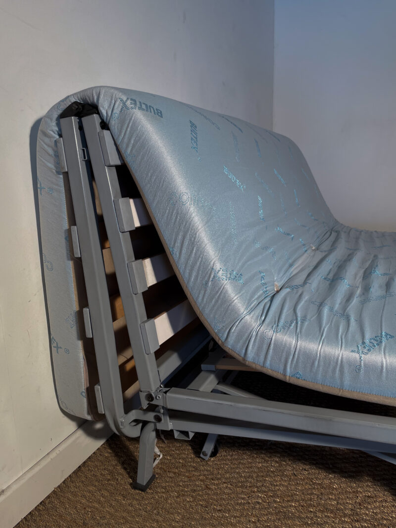 BZ Avec housse en tissu gris clair – Image 5
