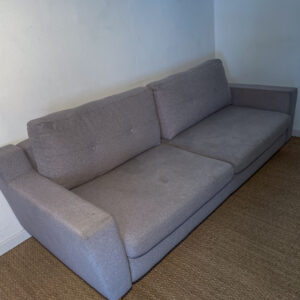 Canapé dépliable en tissu gris clair