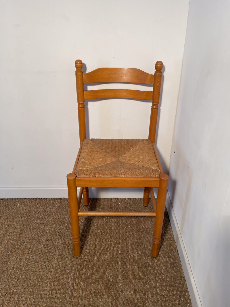 Chaise en bois et assise en paille – Image 2