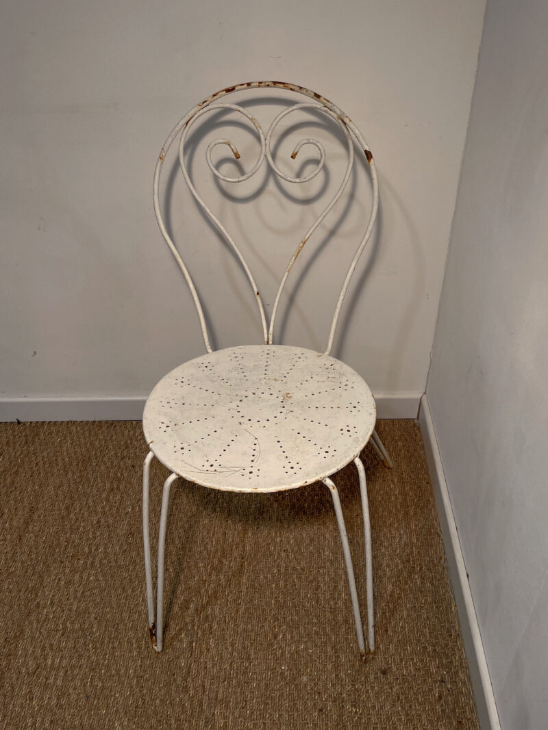 Chaise de jardin en fer forgé peint blanc – Image 2
