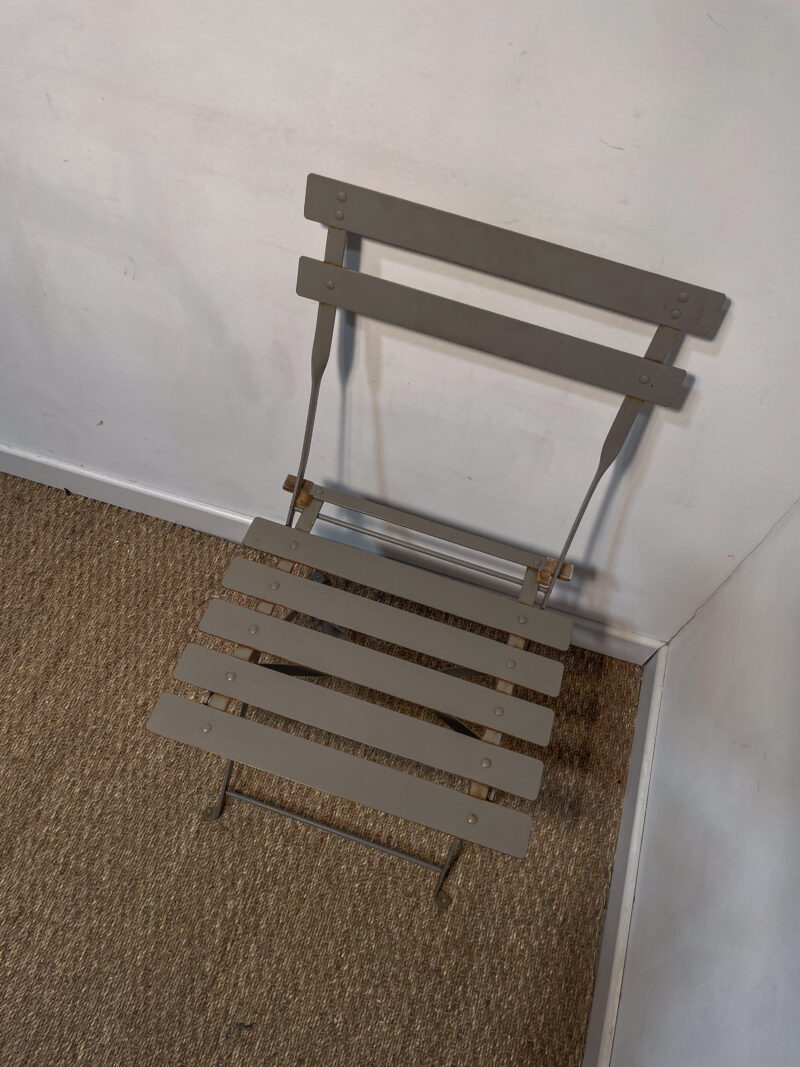 Chaise de jardin en fer gris – Image 5