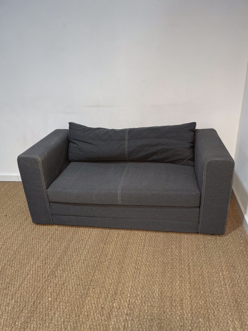 Canapé dépliable en tissu gris – Image 2