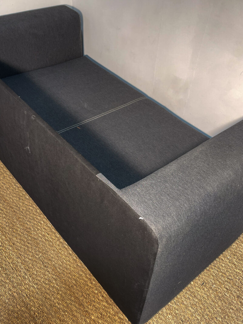 Canapé dépliable en tissu gris – Image 3