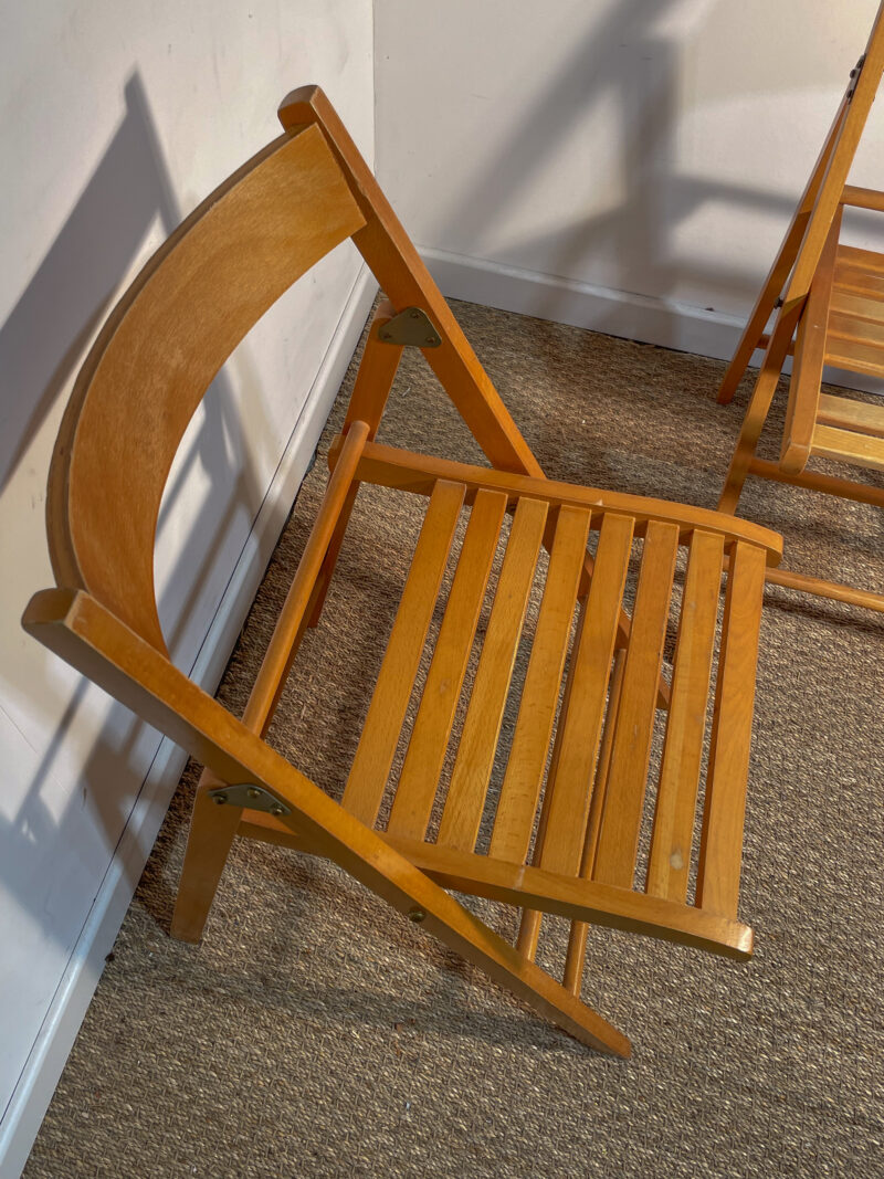 Lot de 2 chaises pliables en bois [défaut] – Image 4