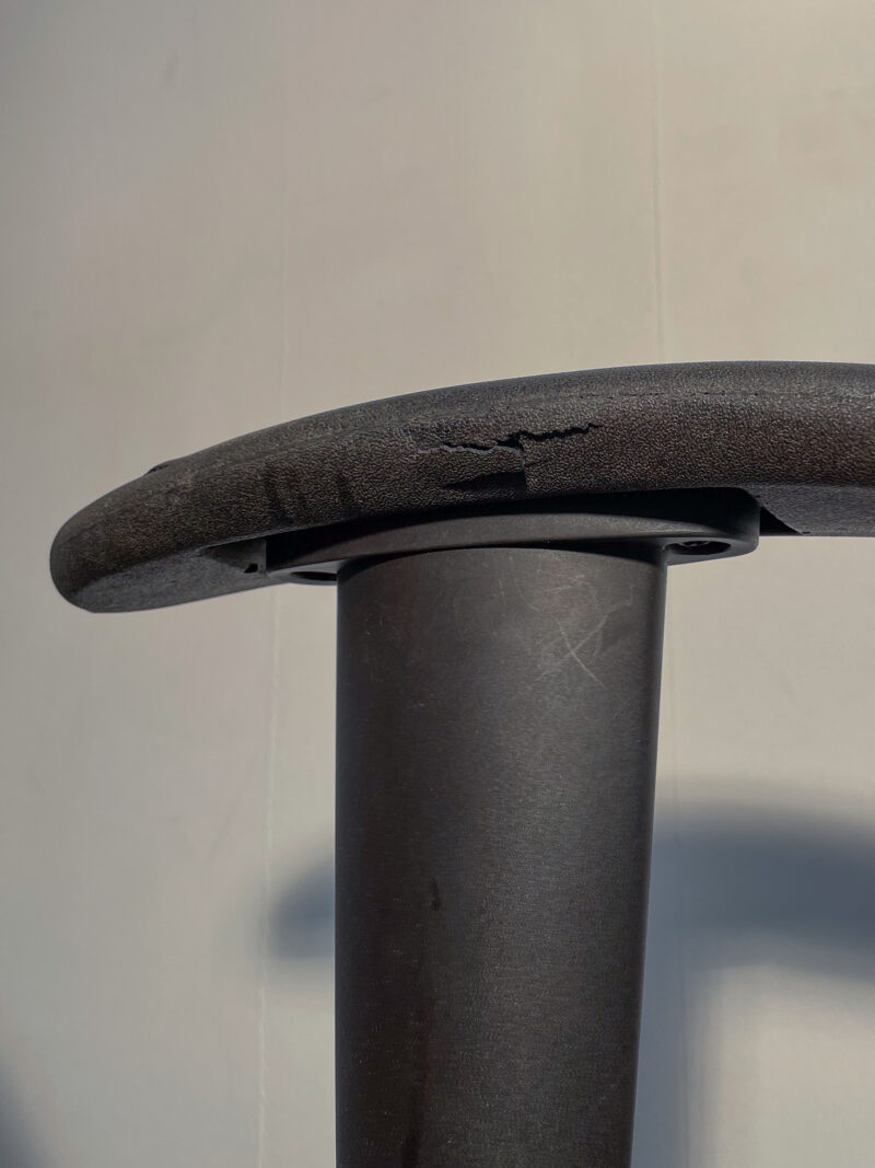 Fauteuil de bureau / Chaise de jeu noire et rouge – Image 7